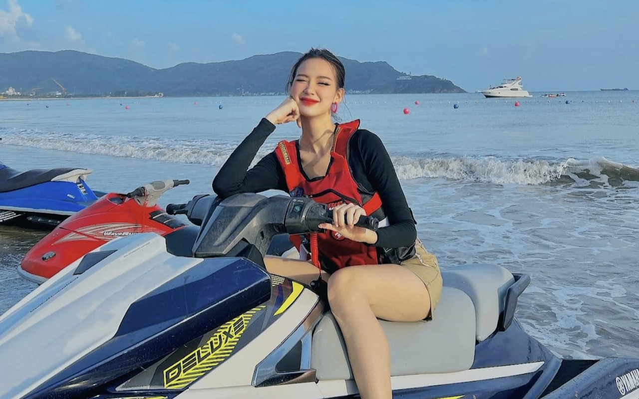 Hoa hậu Liên lục địa Lê Nguyễn Bảo Ngọc bất ngờ tham gia thi đấu mô tô nước