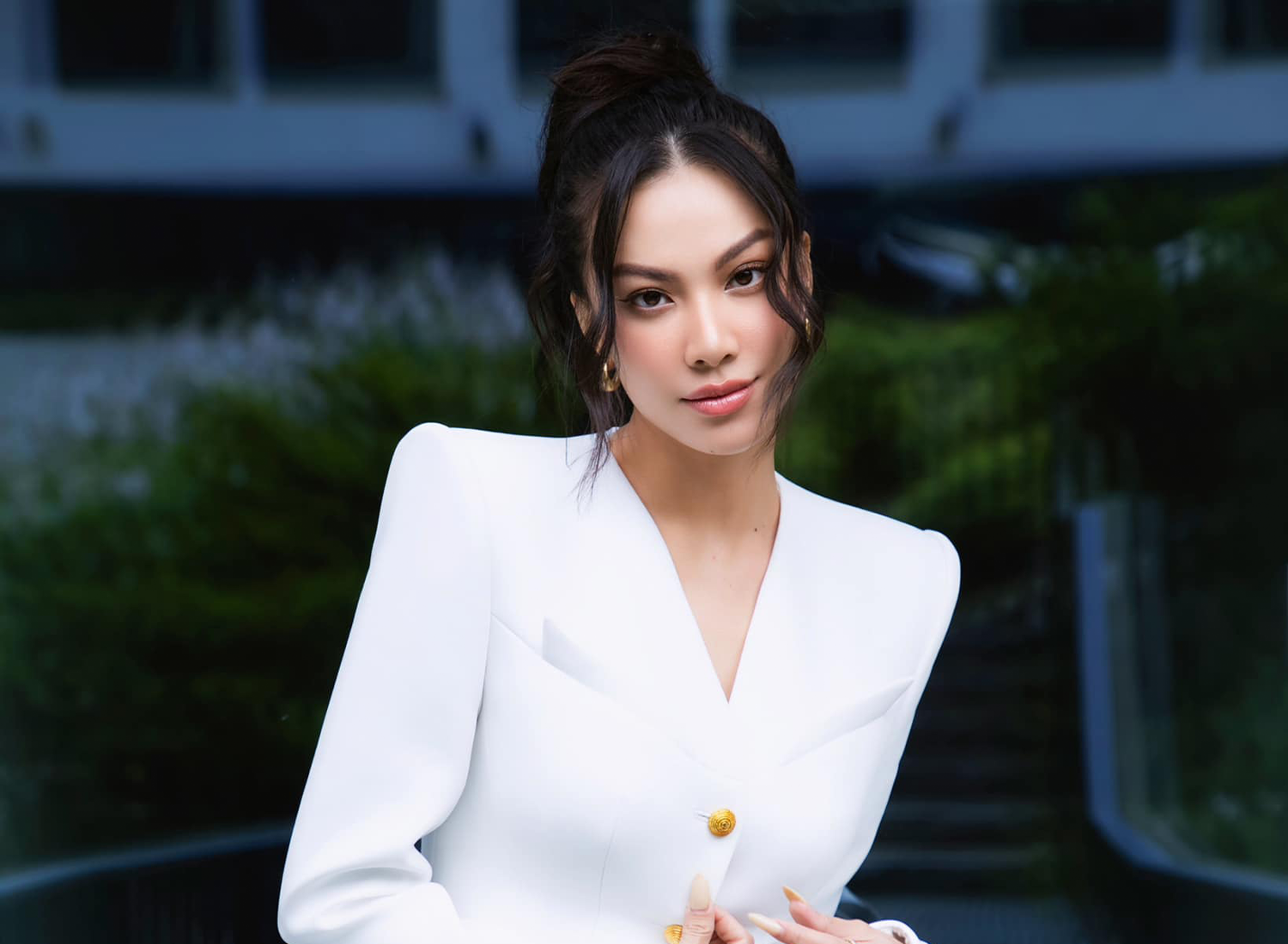 Á HẬU KIM DUYÊN CÔNG TÂM KHI NGỒI GHẾ GIÁM KHẢO MISS SUPRANATIONAL